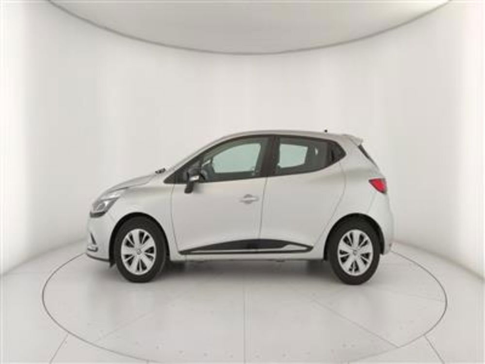 Renault Clio 1.5 dCi 8V 75CV Start&Stop 5 porte Van Energy del 2019 usata a Bari (3)