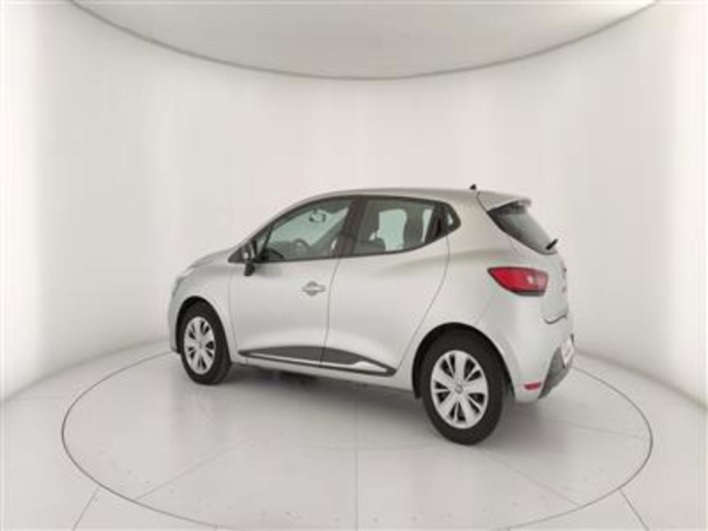 Renault Clio 1.5 dCi 8V 75CV Start&Stop 5 porte Van Energy del 2019 usata a Bari (4)