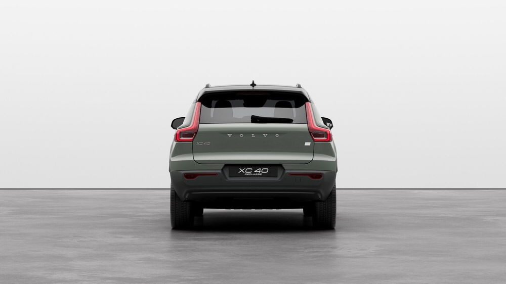 Volvo XC40 nuova a Como (5)