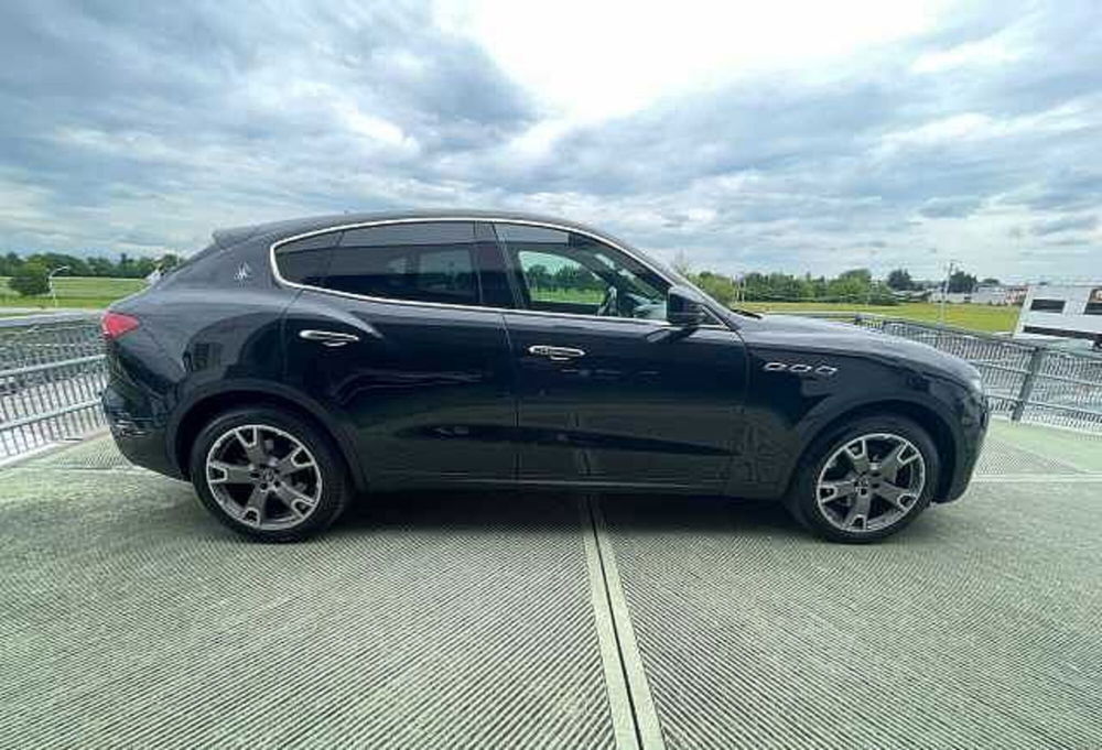 Maserati Levante Levante V6 Diesel AWD  del 2019 usata a Castelfranco Veneto (3)