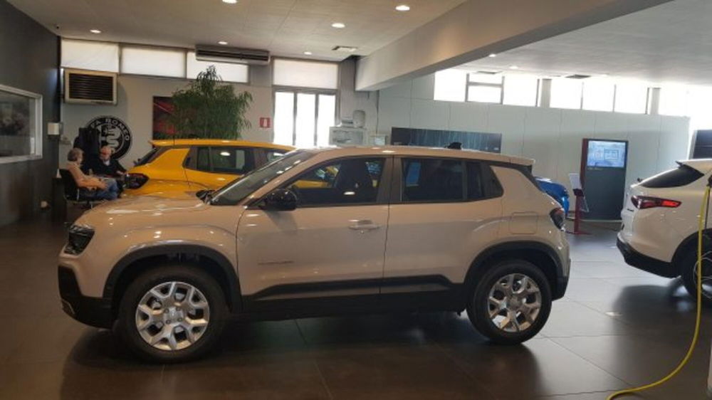 Jeep Avenger nuova a Modena (12)