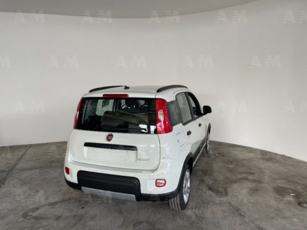 Fiat Panda 1.0 FireFly S&S Hybrid City Cross  nuova a Ancona (2)