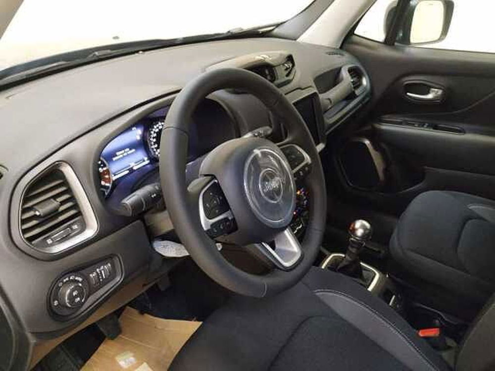 Jeep Renegade nuova a Cuneo (14)