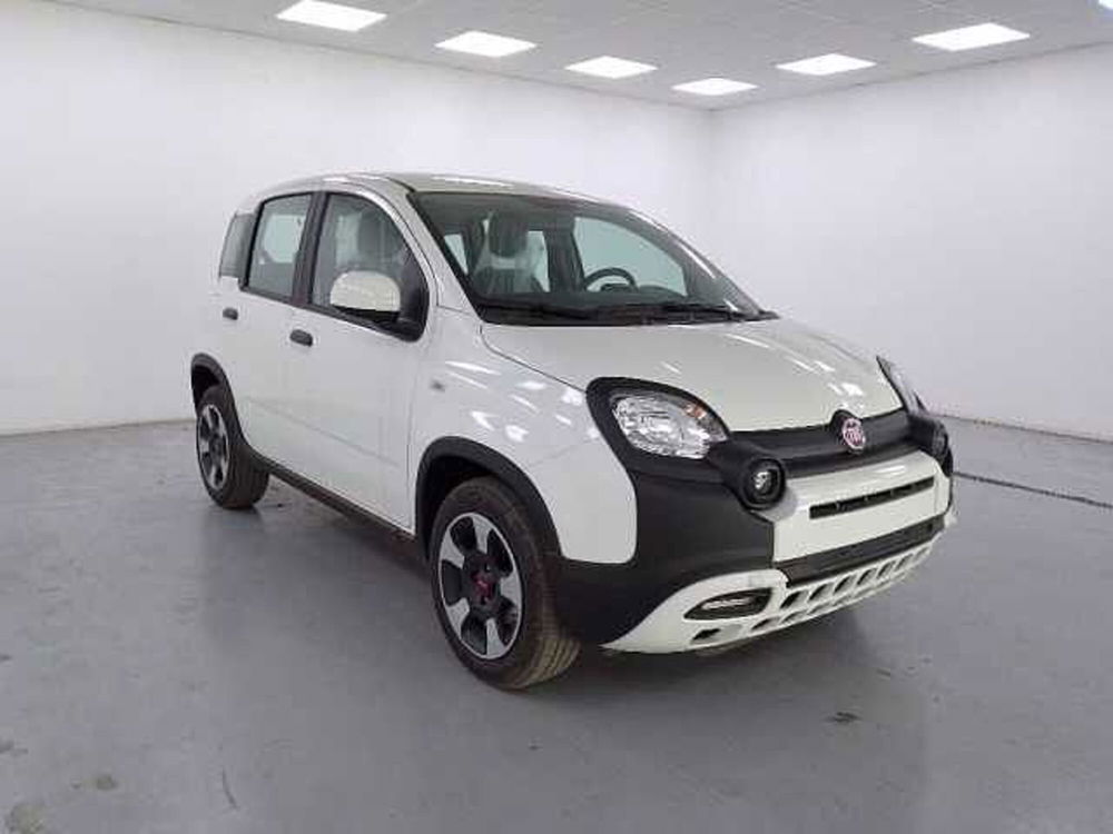 Fiat Panda Cross 1.0 firefly hybrid Cross s&s 70cv 5p.ti nuova a Cuneo (3)