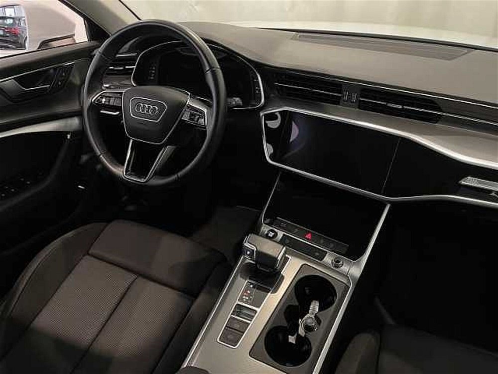 Audi A6 Avant 40 2.0 TDI S tronic Business Sport  del 2021 usata a Genova (4)