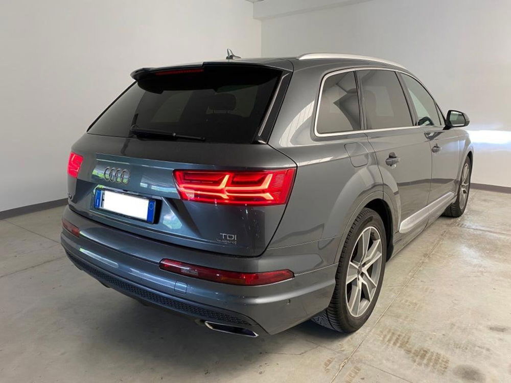 Audi Q7 usata a Avellino (8)