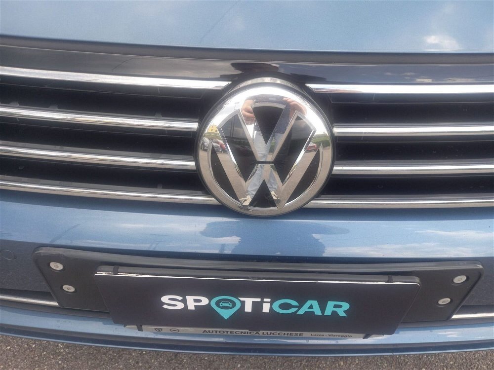 Volkswagen Passat Variant 2.0 TDI DSG Highline BlueMotion Technology  del 2016 usata a Lucca (2)