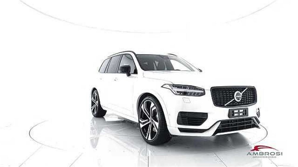 Volvo XC90 T8 Recharge AWD Plug-in Hybrid aut. 7p. Ultimate Dark nuova a Corciano (2)
