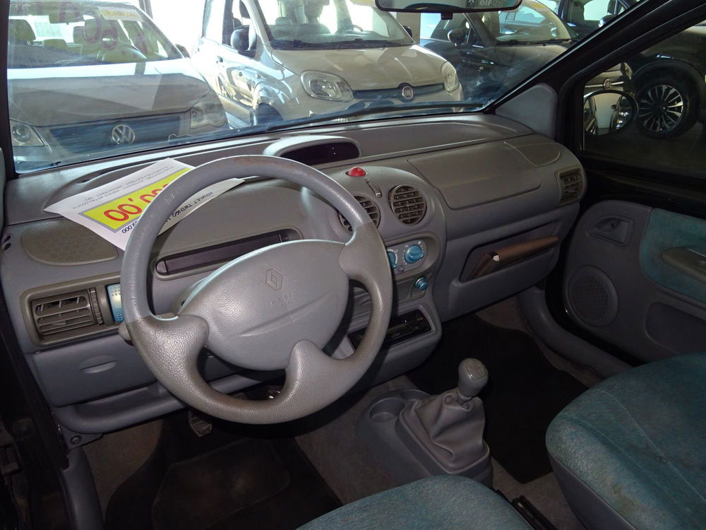 Renault Twingo usata a Lucca (11)