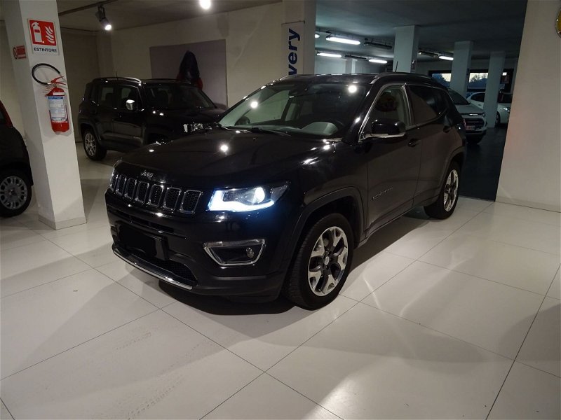Jeep Compass 2.0 Multijet II aut. 4WD Limited  del 2017 usata a Lucca