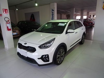 Kia Niro 1.6 gdi hev Evolution 129cv dct del 2021 usata a Lucca