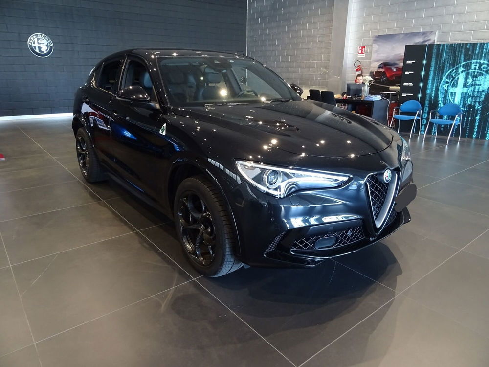 Alfa Romeo Stelvio usata a Lucca (7)