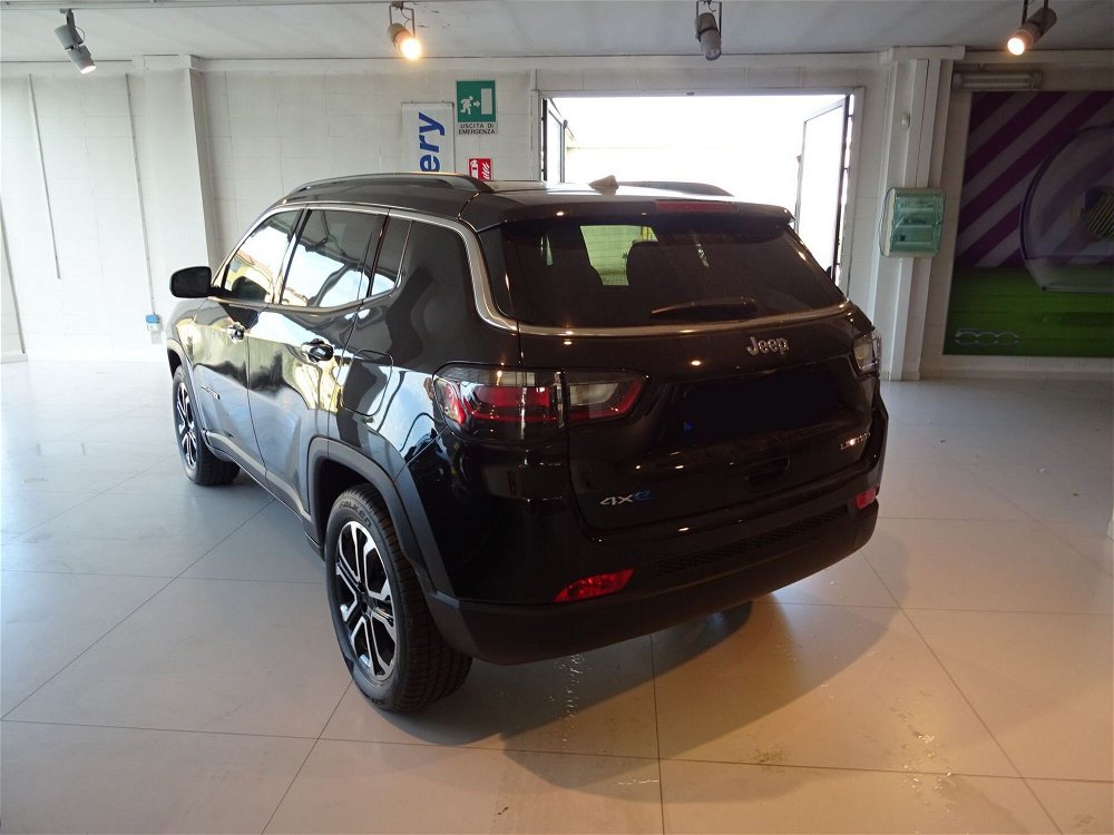 Jeep Compass 1.3 T4 190CV PHEV AT6 4xe Limited  nuova a Lucca (3)