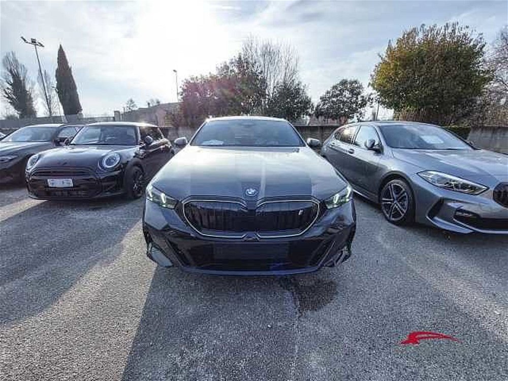 BMW i5 i5 eDrive 40 MSport nuova a Viterbo (5)