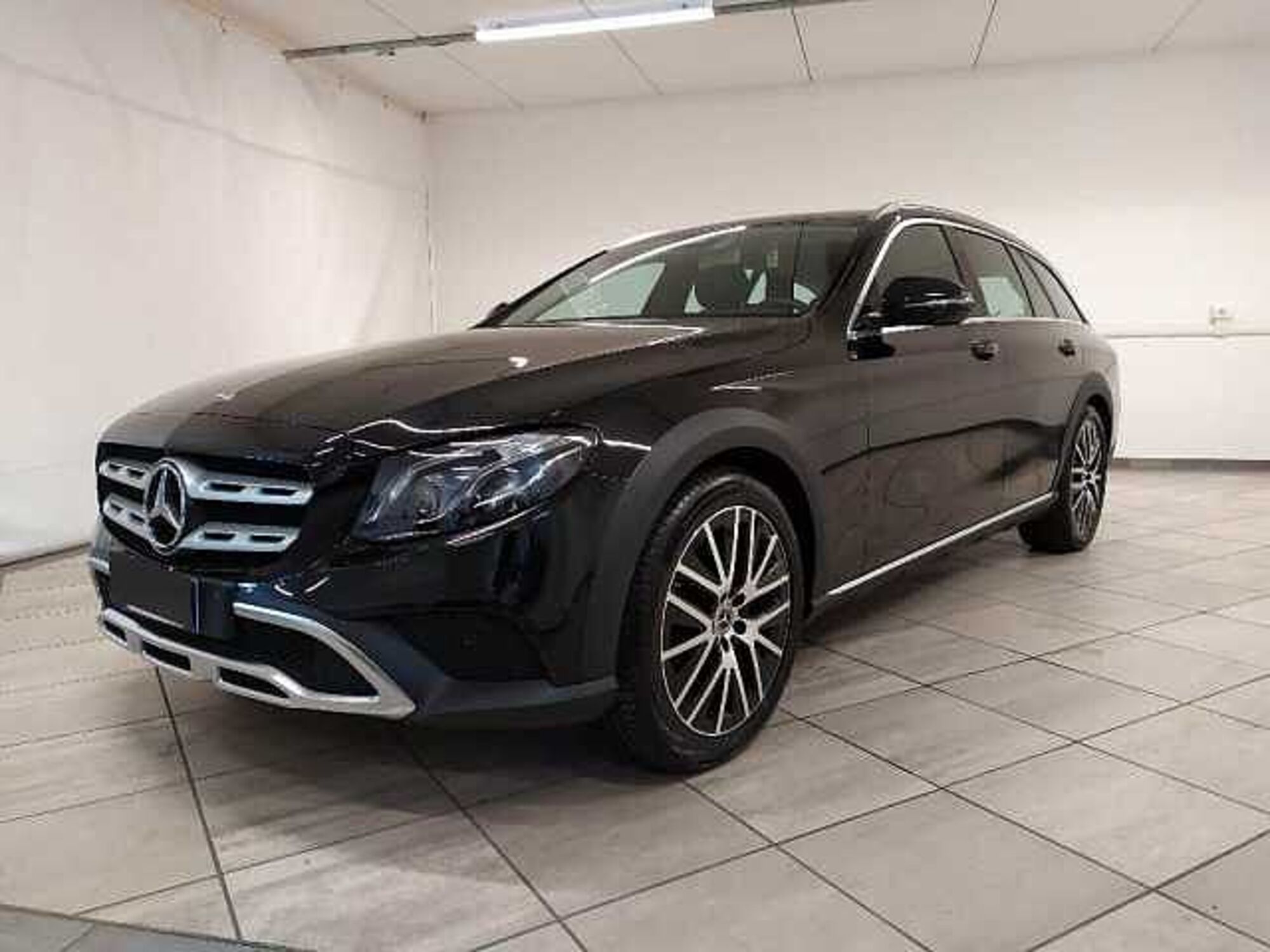 Mercedes-Benz Classe E Station Wagon 220 d 4Matic Auto Sport All-Terrain  del 2019 usata a Cuneo