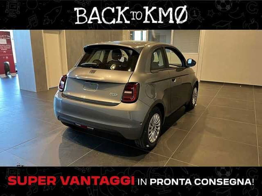 Fiat 500e Cabrio nuova a Udine (7)