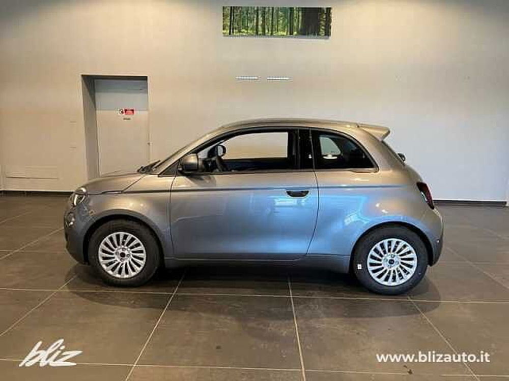 Fiat 500e Cabrio nuova a Udine (4)