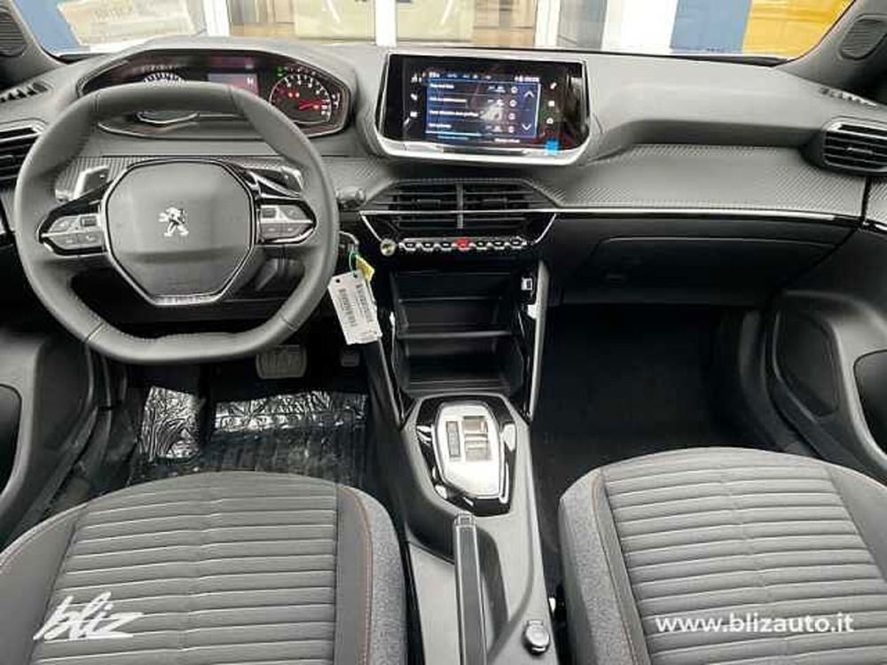 Peugeot 2008 nuova a Udine (9)