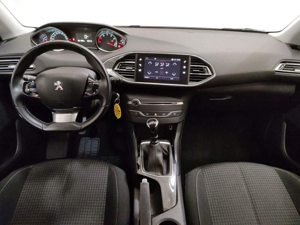 Peugeot 308 usata a Teramo (14)