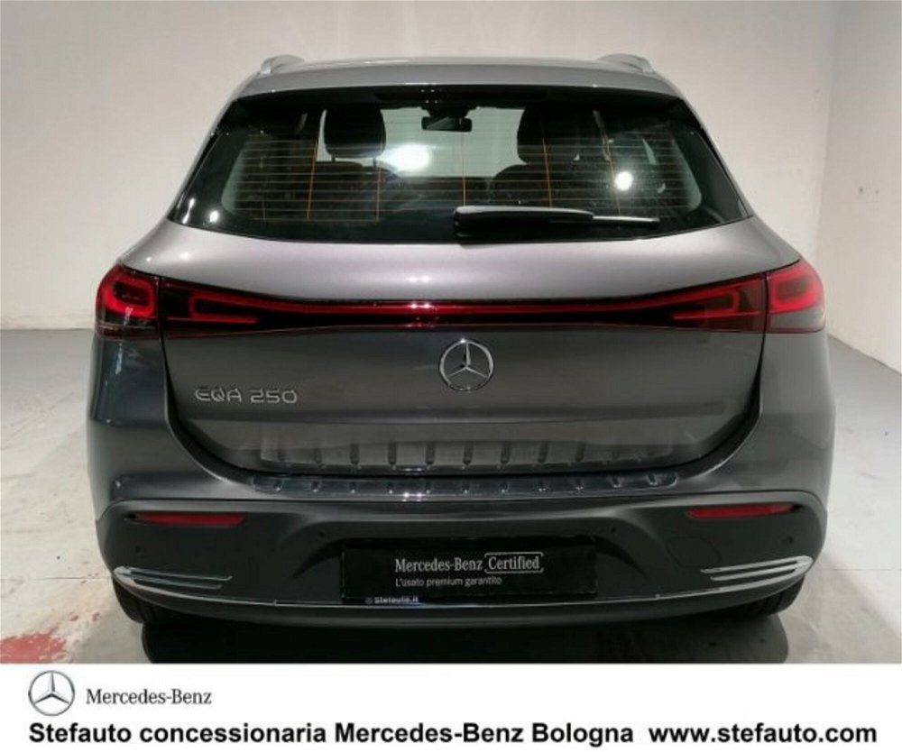 Mercedes-Benz EQA 250 Sport Pro  del 2021 usata a Castel Maggiore (4)