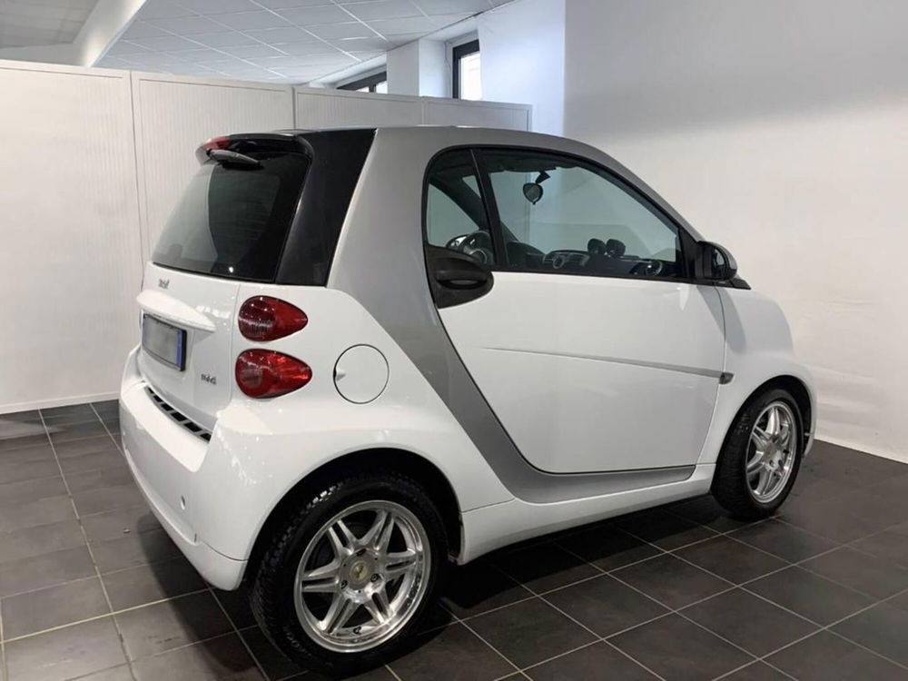 smart Fortwo 70 1.0 Passion  del 2012 usata a Torino (3)