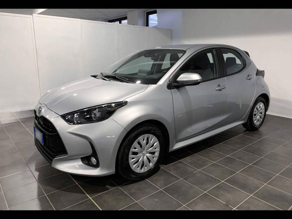 Toyota Yaris 1.0 5 porte Active  del 2022 usata a Torino