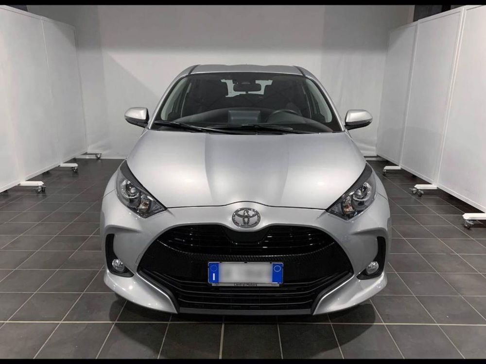 Toyota Yaris 1.0 5 porte Active  del 2022 usata a Torino (4)