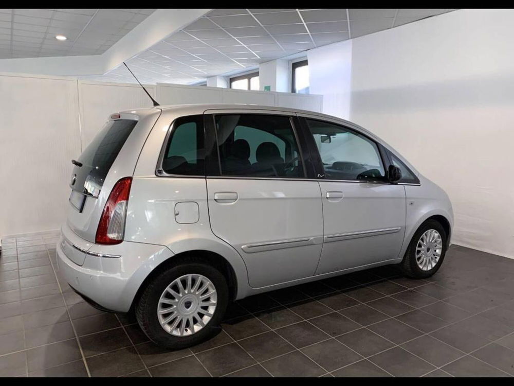 Lancia Musa 1.3 Multijet 16V 90 CV Platino del 2012 usata a Torino (4)