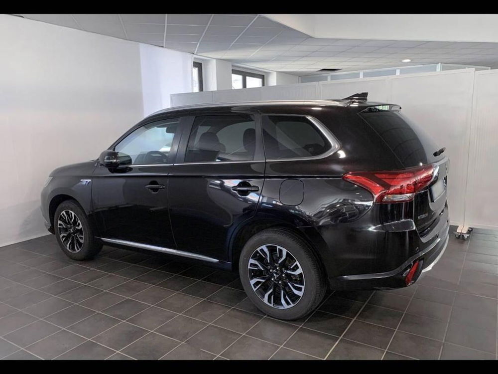 Mitsubishi Outlander usata a Torino (2)