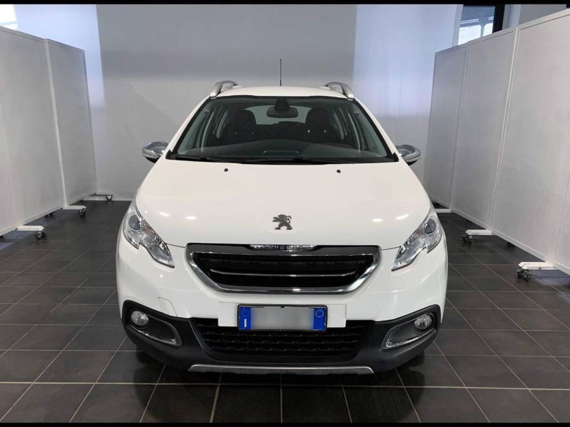 Peugeot 2008 e-HDi 92 CV Stop&amp;Start robotizzato Allure del 2015 usata a Torino