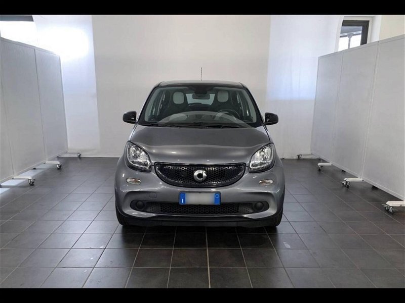 smart forfour forfour 70 1.0 Passion my 18 del 2016 usata a Torino