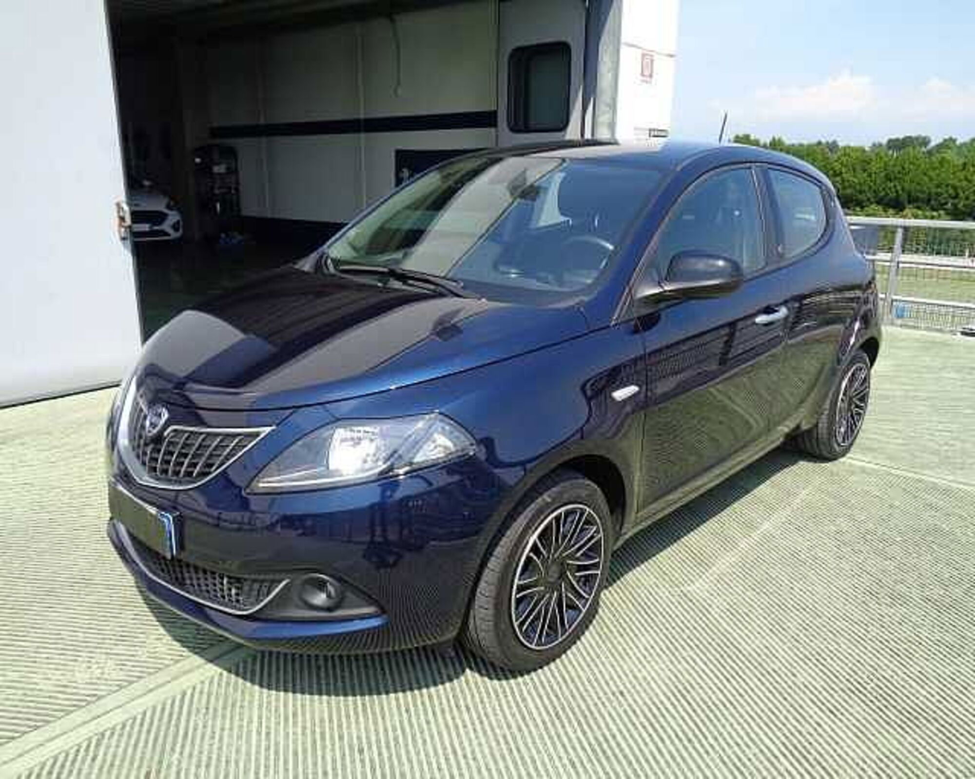 Lancia Ypsilon 1.0 FireFly 5 porte S&amp;S Hybrid Gold del 2021 usata a Castelfranco Veneto