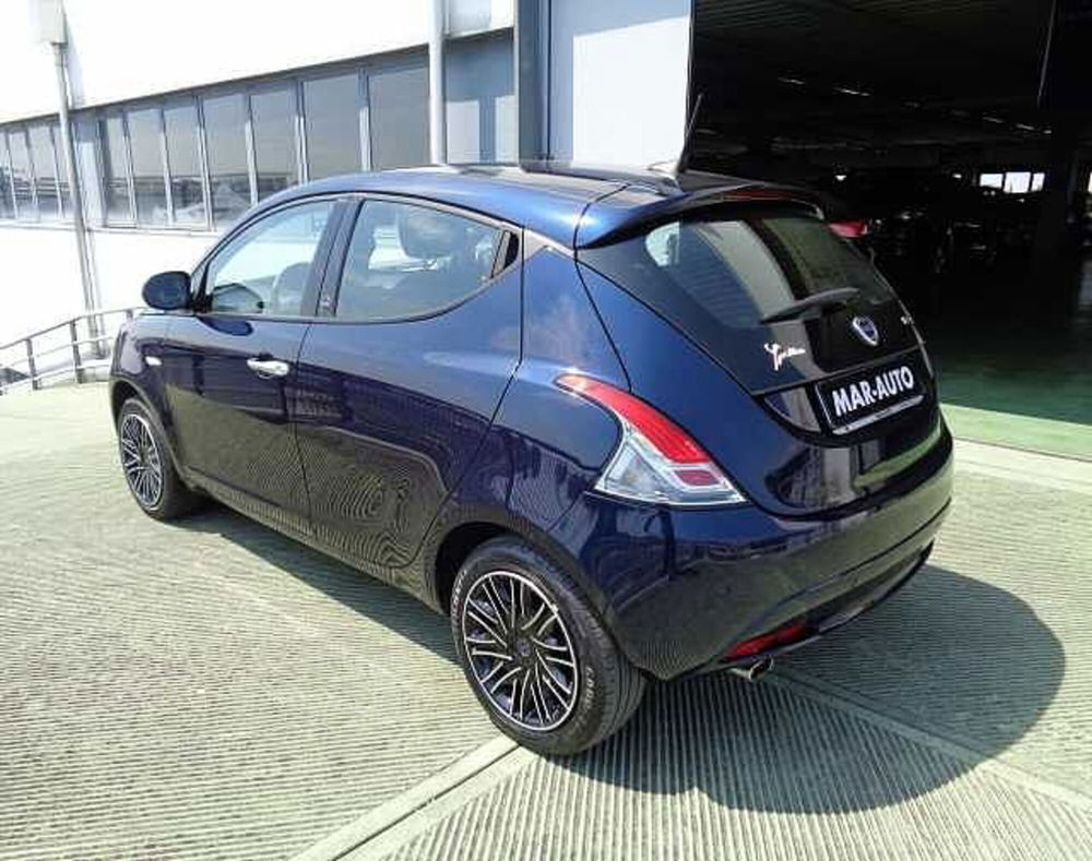 Lancia Ypsilon usata a Treviso (2)