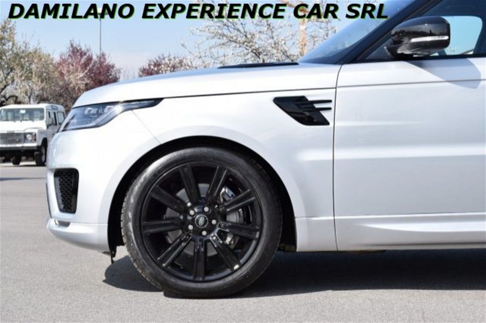 Land Rover Range Rover Sport 3.0D l6 249 CV SE del 2022 usata a Cuneo (2)
