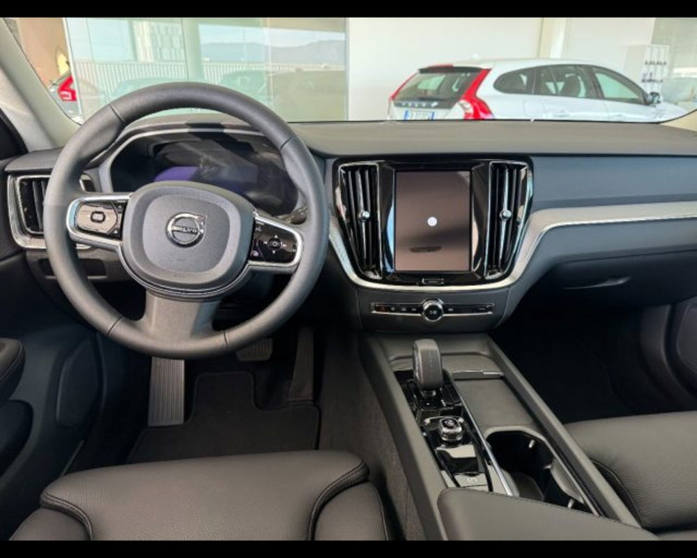 Volvo V60 Cross Country nuova a Treviso (3)