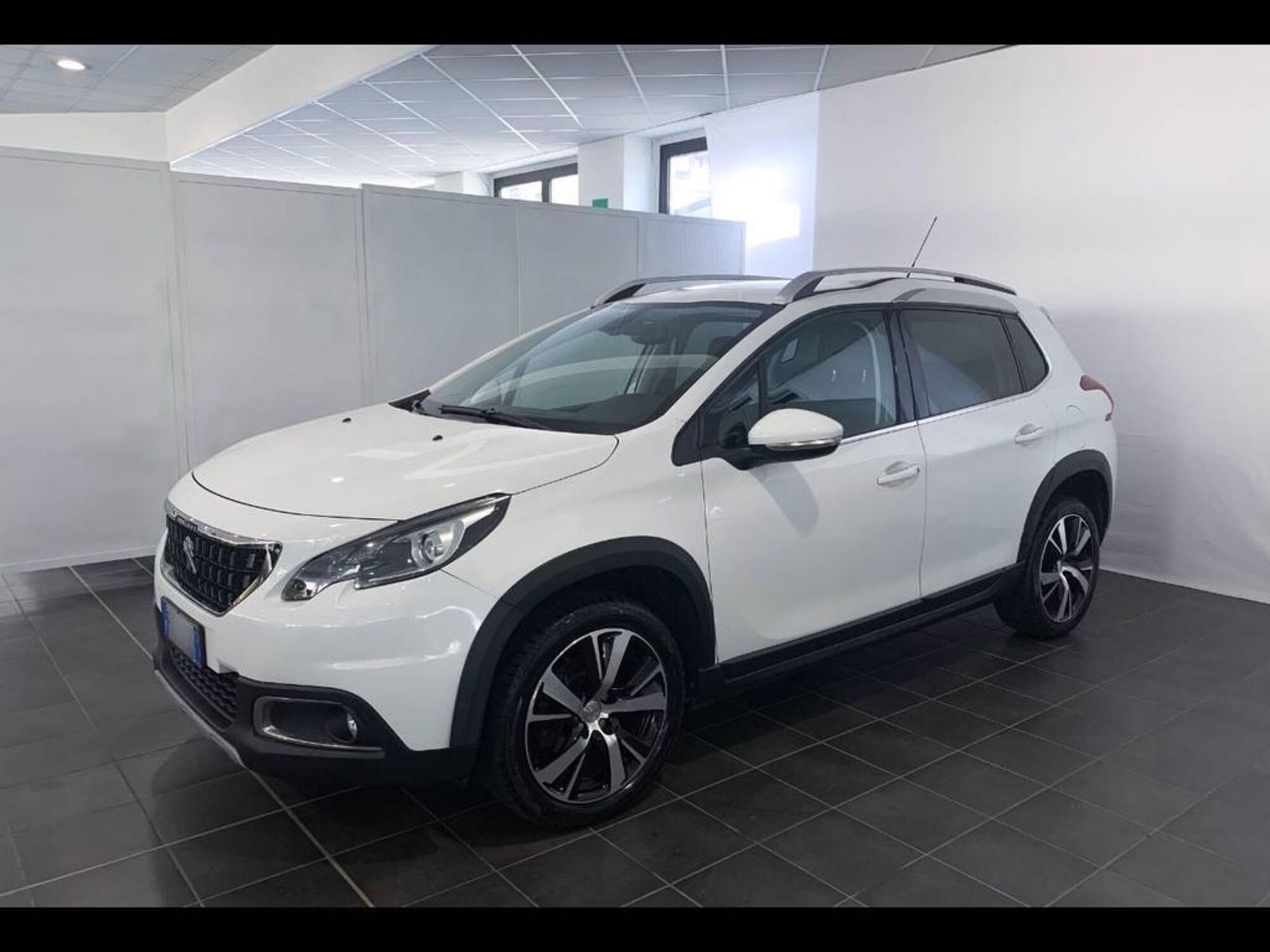 Peugeot 2008 120 S&amp;S Allure  del 2017 usata a Torino