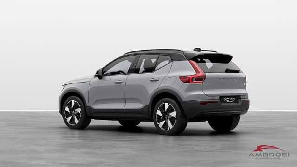 Volvo XC40 Recharge Pure Electric Single Motor FWD Plus  nuova a Corciano (3)