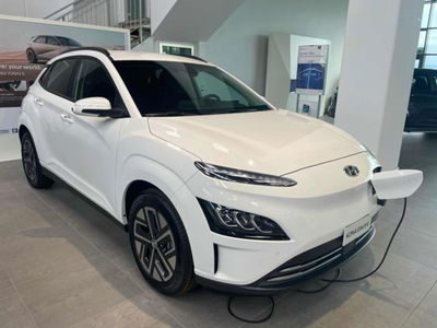 Hyundai Kona EV 39 kWh XLine nuova a Pesaro