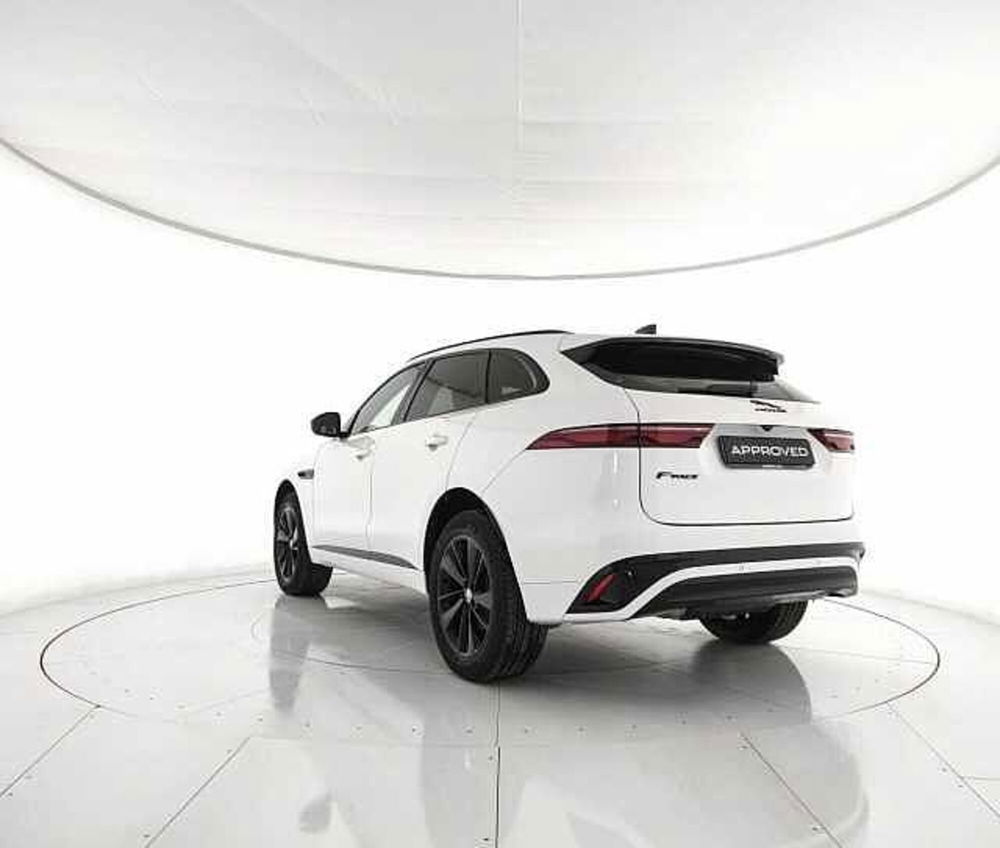 Jaguar F-Pace usata a Viterbo (11)