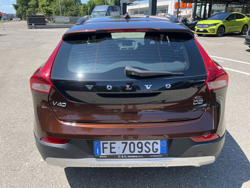 Volvo V40 Cross Country usata a Modena (7)