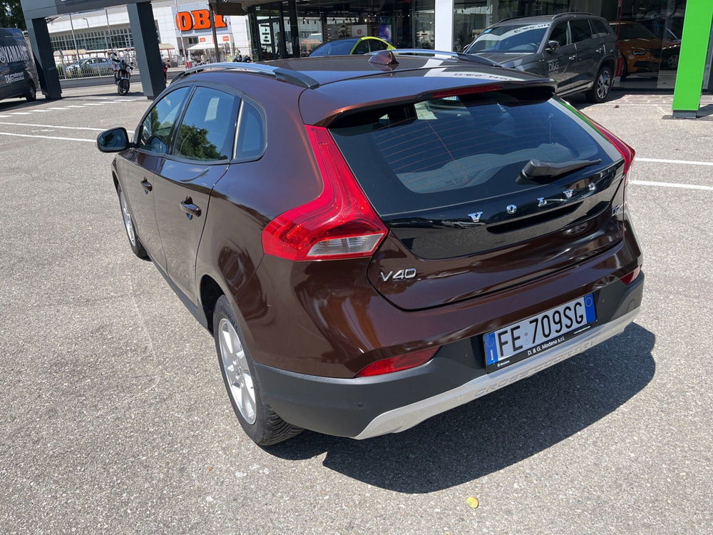 Volvo V40 Cross Country usata a Modena (8)