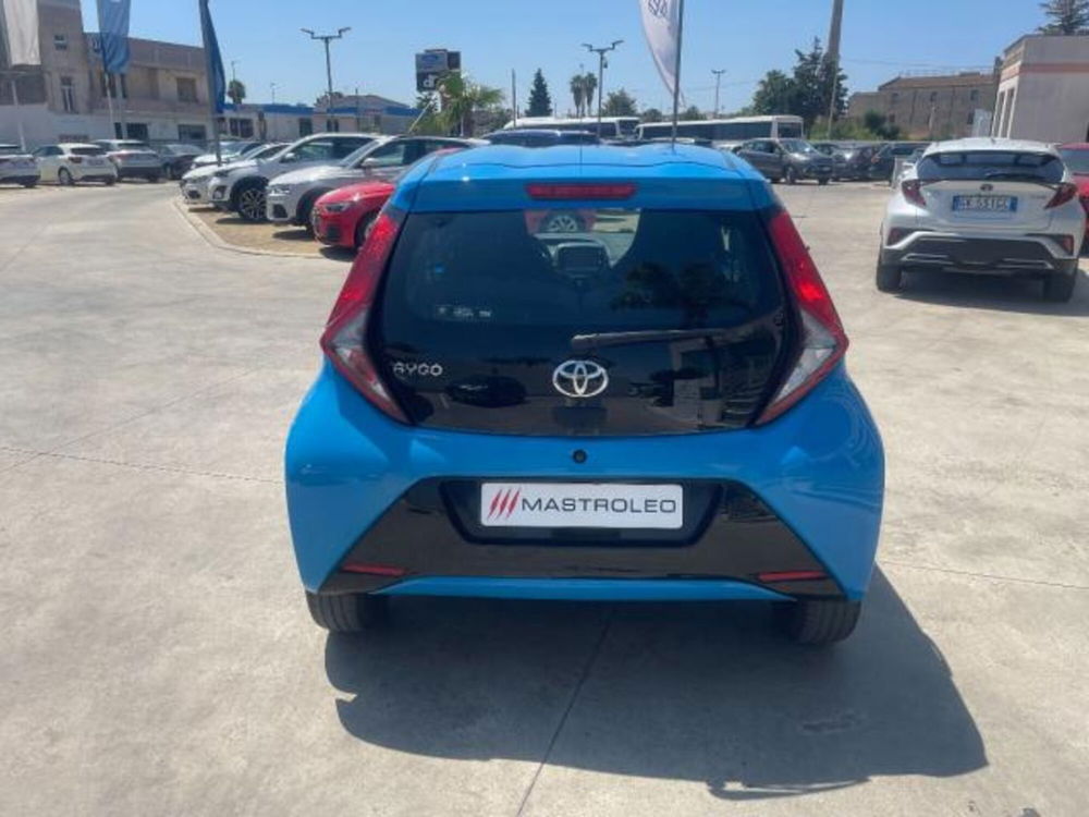 Toyota Aygo X usata a Lecce (12)