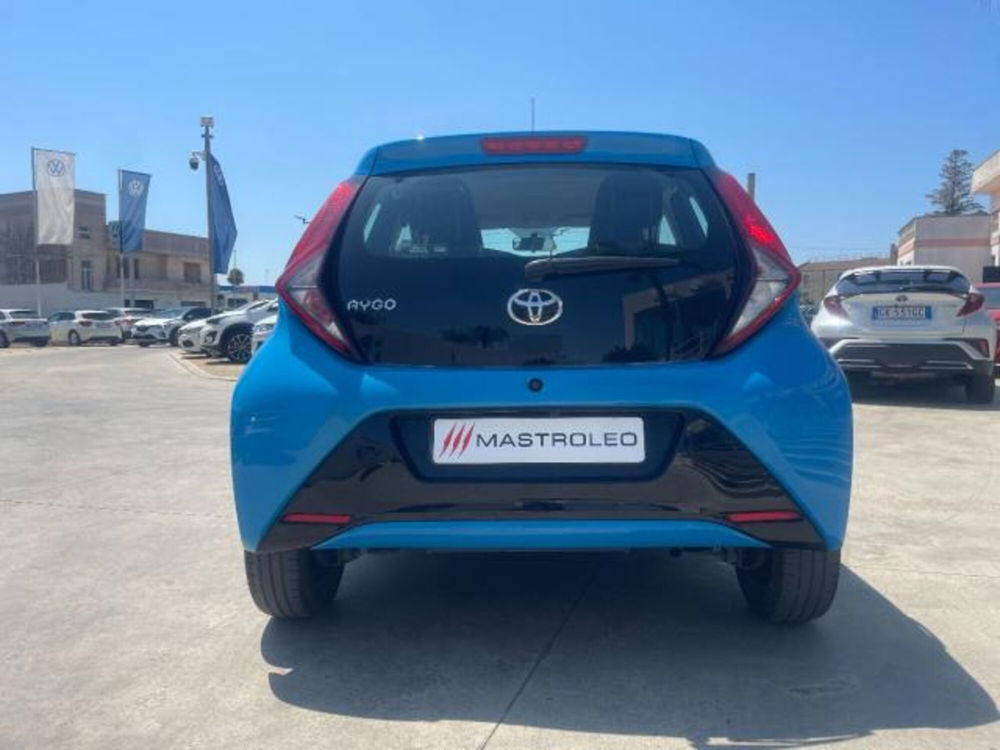 Toyota Aygo usata a Lecce (11)