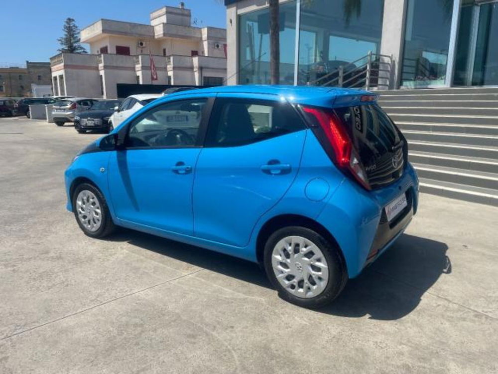 Toyota Aygo X usata a Lecce (14)