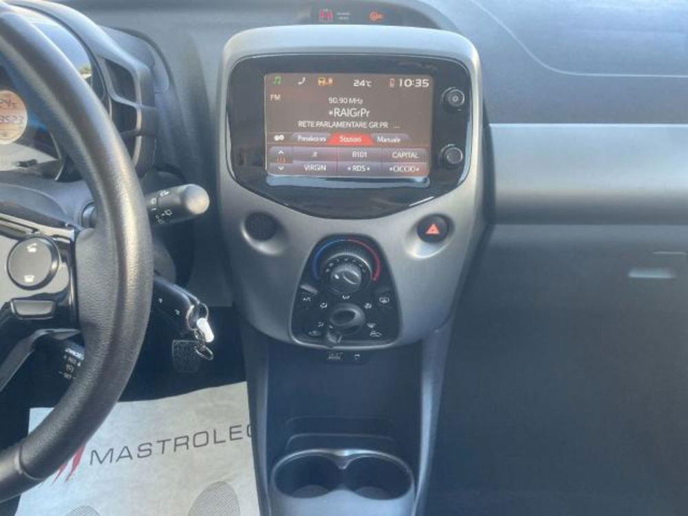 Toyota Aygo usata a Lecce (18)