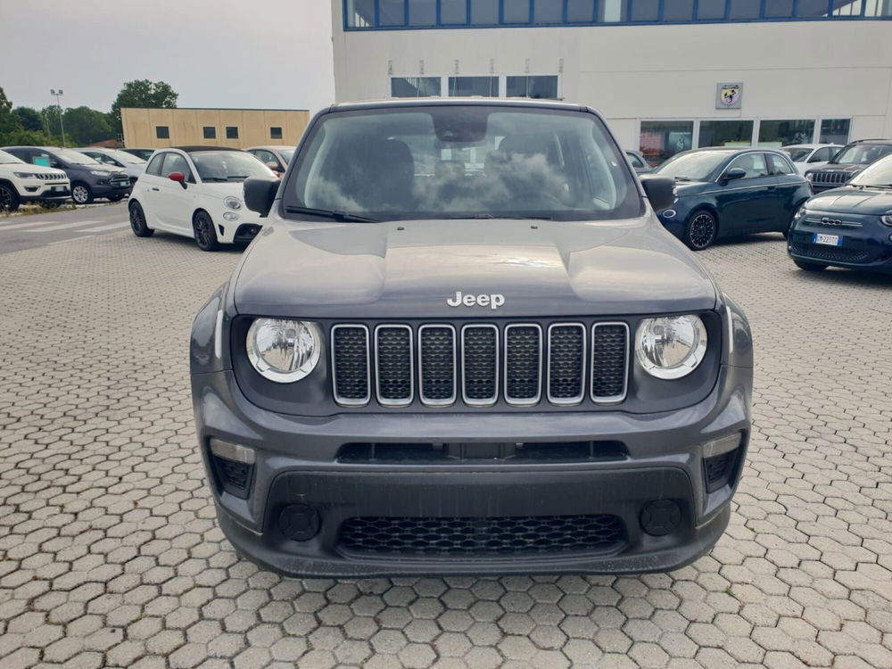 Jeep Renegade nuova a Lucca (8)