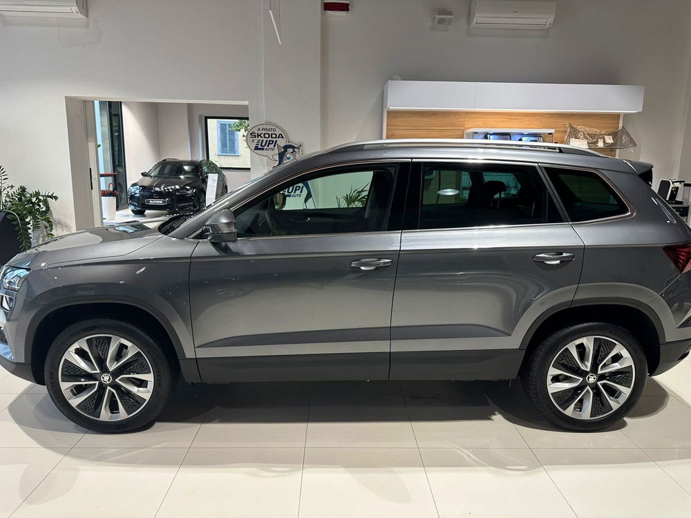 Skoda Karoq 1.0 tsi Selection 110cv nuova a Prato (4)