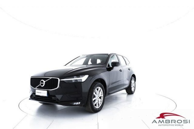 Volvo XC60 B4 (d) AWD Geartronic Momentum Pro my 20 del 2021 usata a Corciano