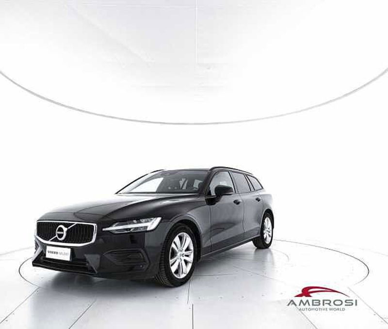 Volvo V60 B4 Geartronic Momentum Business Pro  del 2021 usata a Viterbo