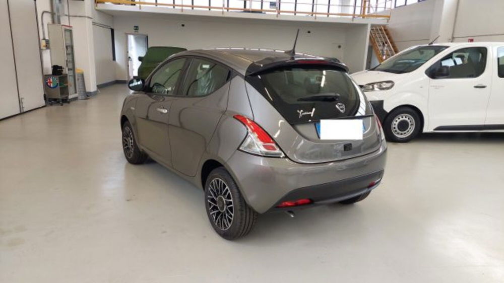 Lancia Ypsilon nuova a Brescia (5)